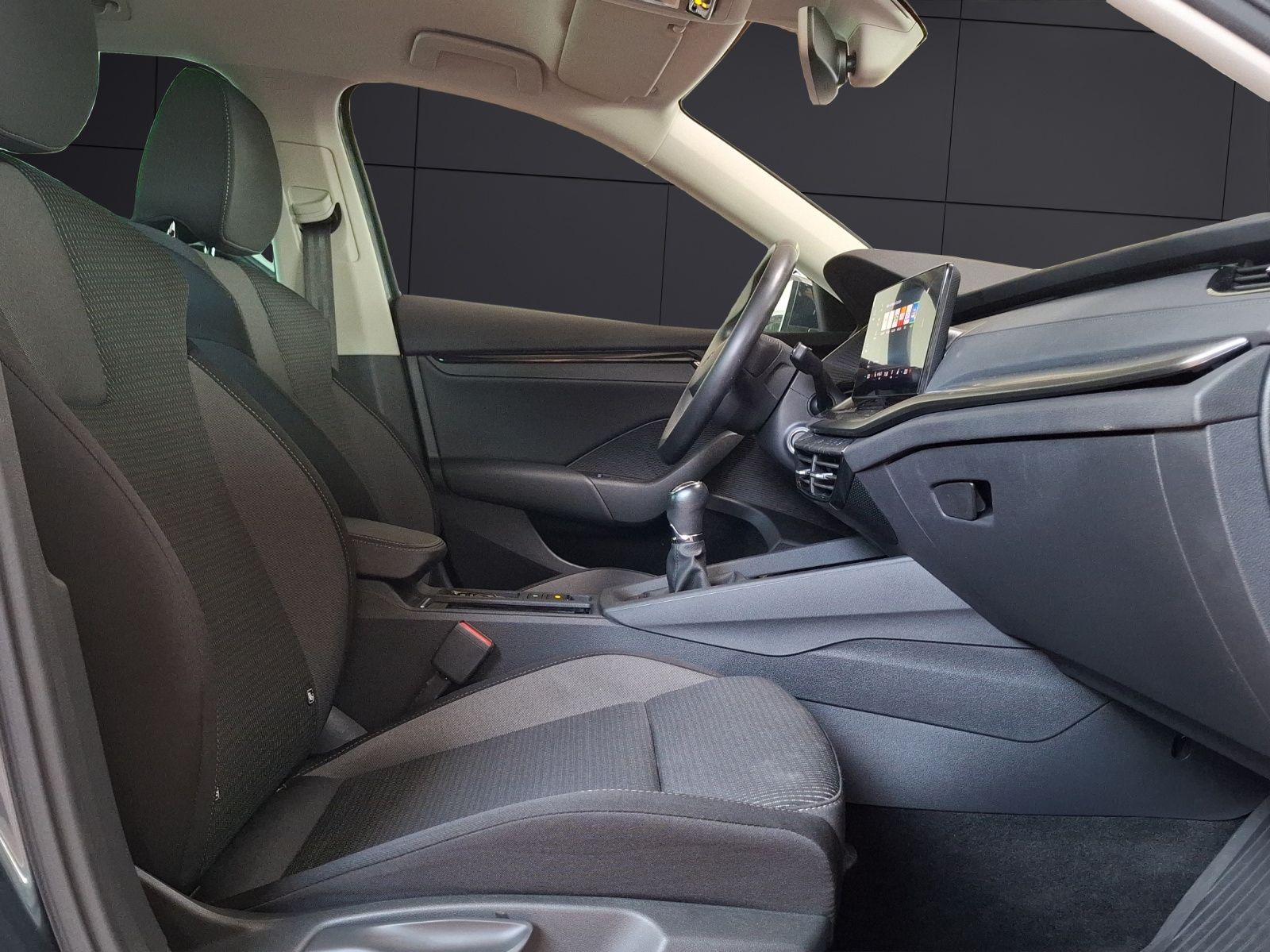 Fahrzeugabbildung SKODA Octavia Combi TDI Ambition LED Navi ACC PDC SH