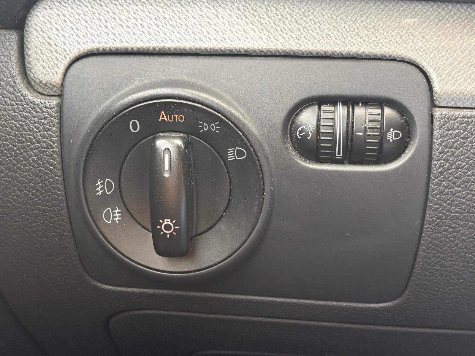 Volkswagen Golf 2012 — photo 23