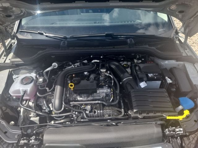 Fahrzeugabbildung SKODA Scala 1.0 TSI DSG Selection KLIMA WINTER PAKET T
