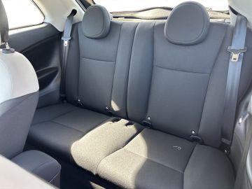 Fiat 500 Hybrid Icon KAMERA SHZ ALU PDC CARPLAY