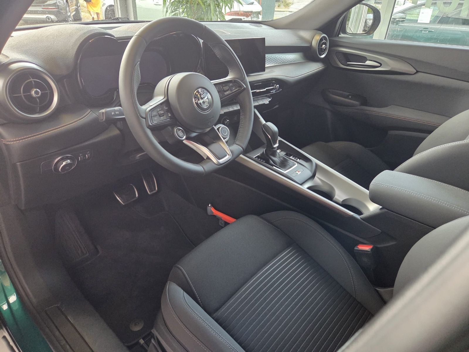Fahrzeugabbildung Alfa Romeo Tonale Sprint/Sofort verfügbar
