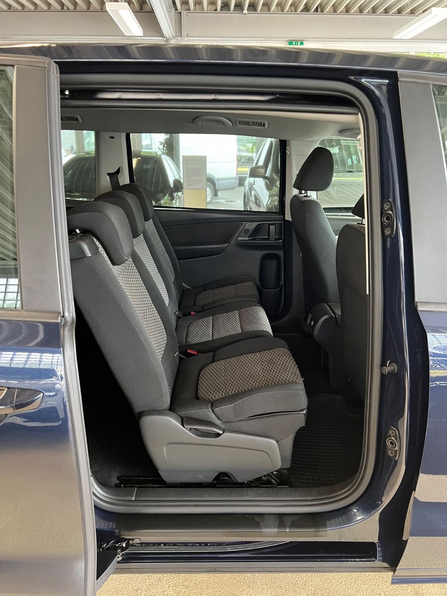 Fahrzeugabbildung Volkswagen Sharan 2.0 TDI BMT*CARPLAY*RÜCKFAHRKAMERA*7.SITZ