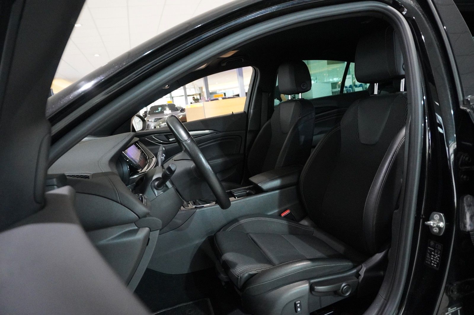 Fahrzeugabbildung Opel Insignia B GS 1.5T INNOV. NAVI/LED/KAMERA/SPORT