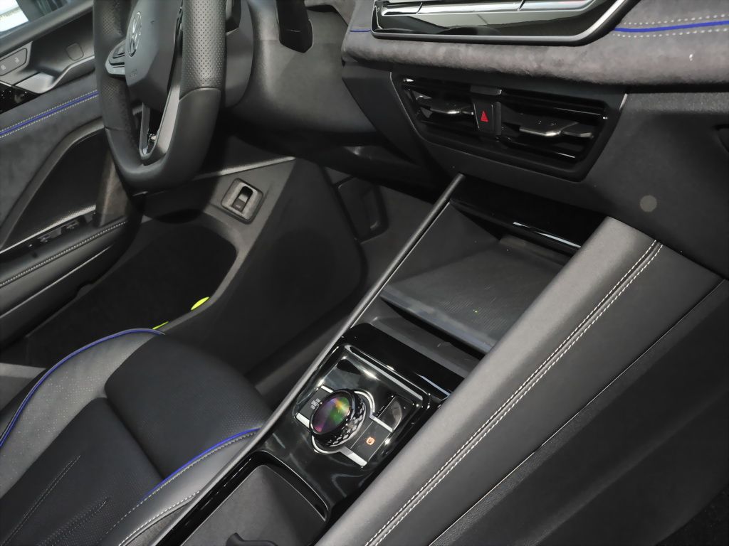 Volkswagen Tiguan R-Line 2,0 TDI SCR 4M Harman Kardon Navi imagem 3