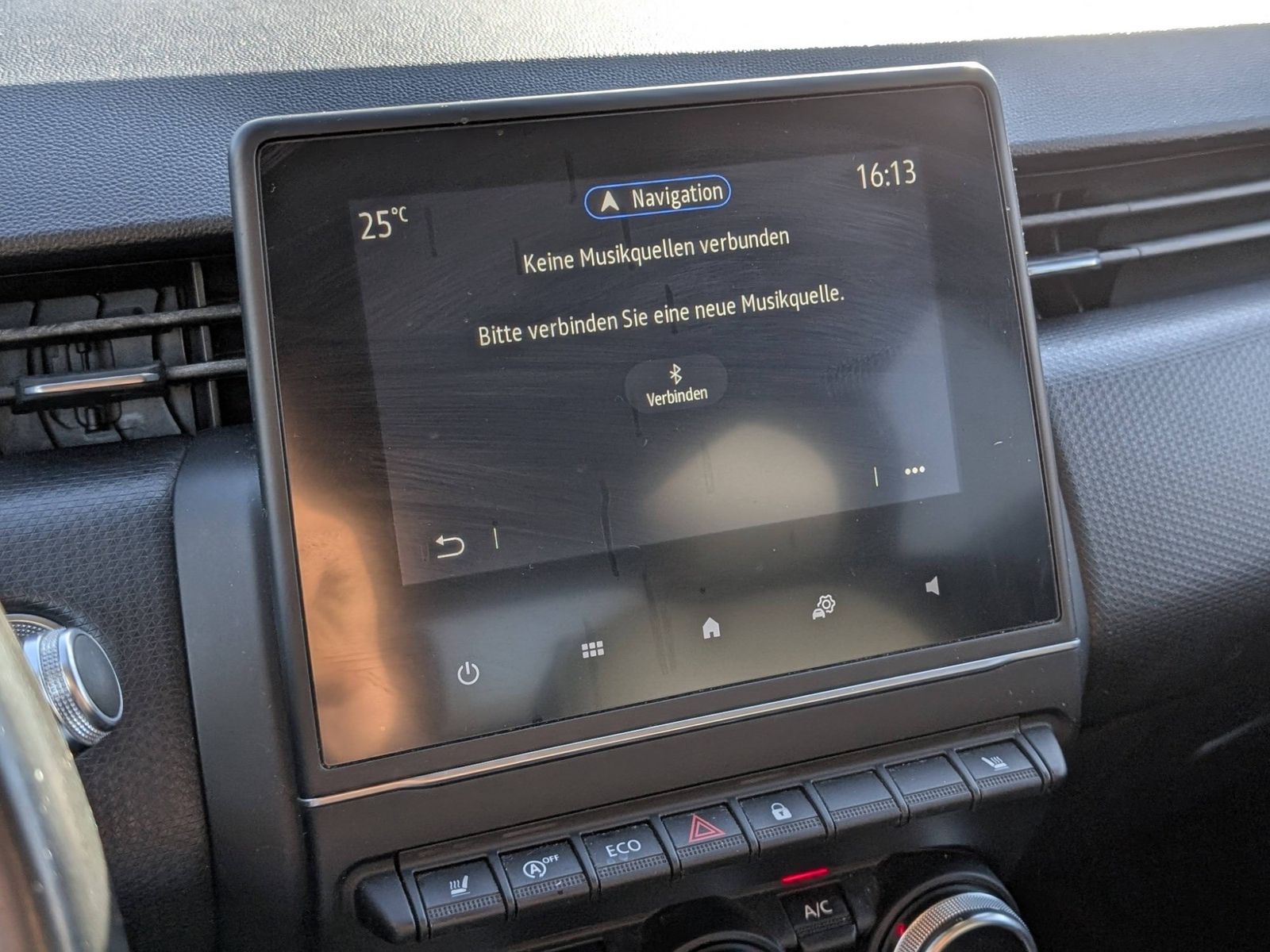 RENAULT Clio TCe 100 Intens Navi SHZ Kamera – Bild 20