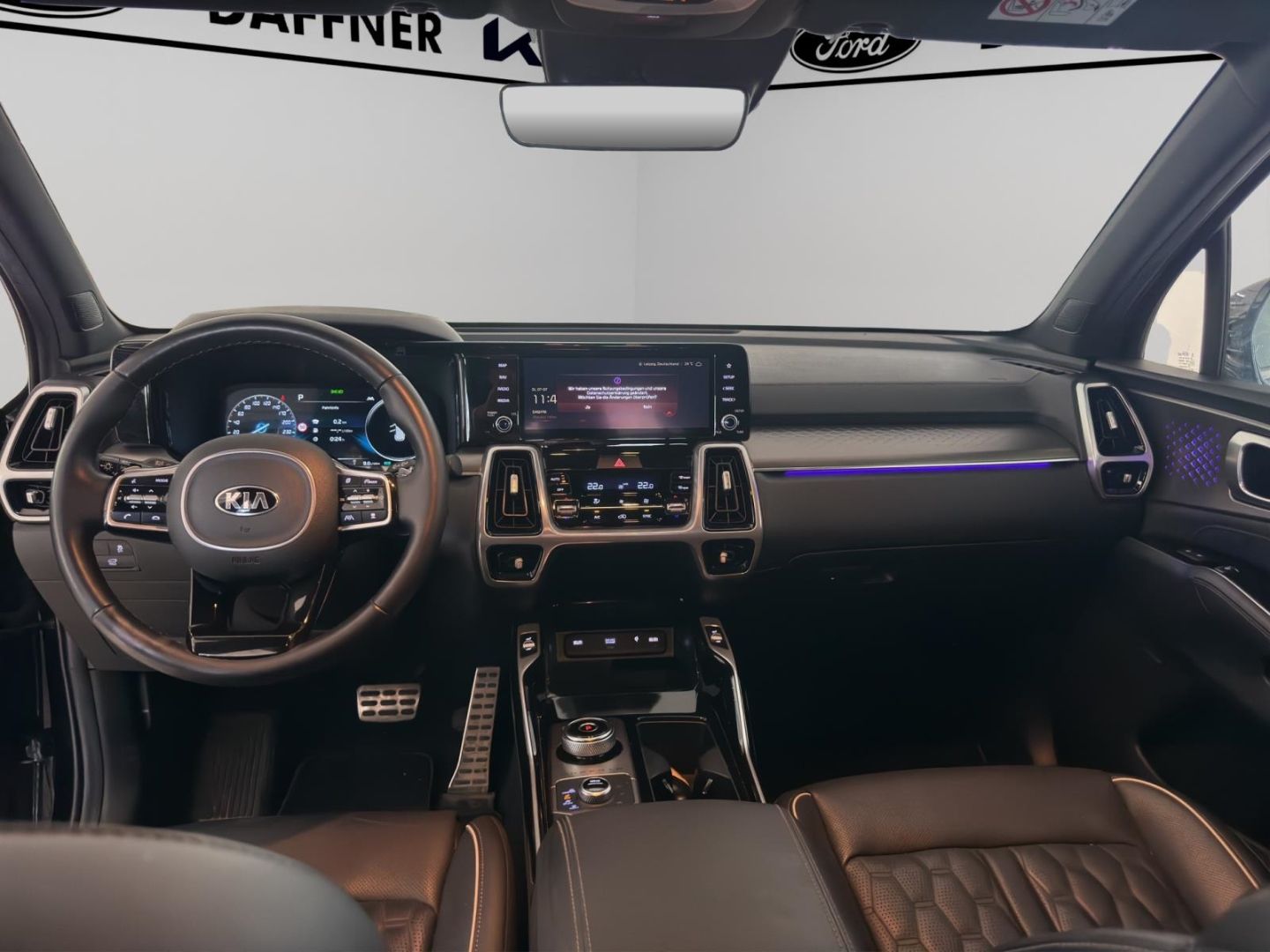 Fahrzeugabbildung Kia Sorento Platinum 4WD HUD Niveau Navi Leder Digit