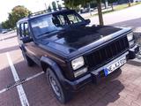 Jeep Cherokee XJ BLACK BANDIT 4.0 HO TÜV Oldtimer - Jeep Cherokee mit Benzin-Antrieb: Geländewagen, 4.0