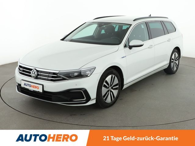 Volkswagen Passat 1.4 GTE Aut.*NAVI*PLA*AHK*STAND-HZ*SHZ*