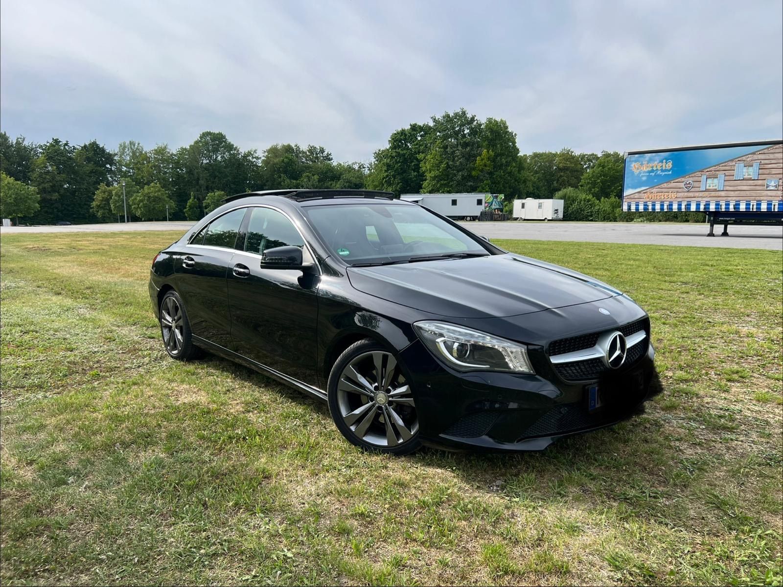 MERCEDES-BENZ Mercedes Benz CLA 200 AMG line, TOP Zustan...