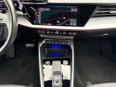Fahrzeugabbildung Audi A3 Limousine S line 35 TFSI S-tr. -HUD*Navi+*RFK
