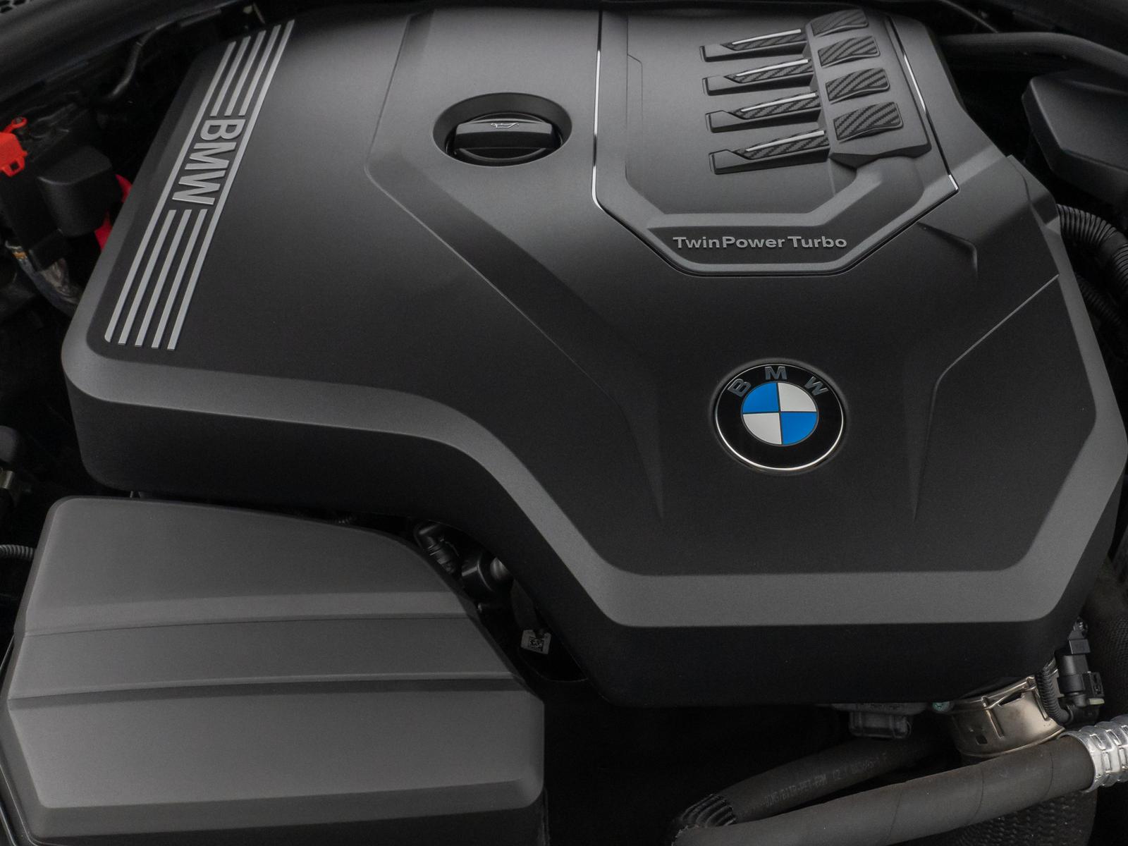 BMW 320i M Sport Panorama Kamera DAB H/K AHK 19Zoll