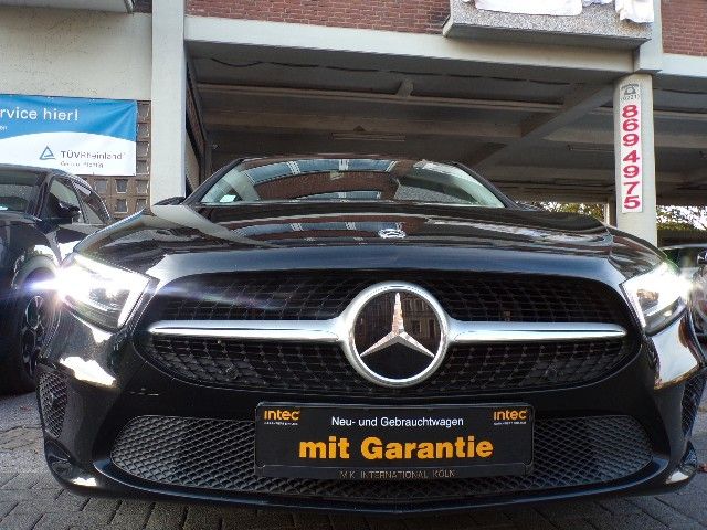 Mercedes-Benz A 250 e Limousine LED T.Leder PDC+ LKA VZA DTC+