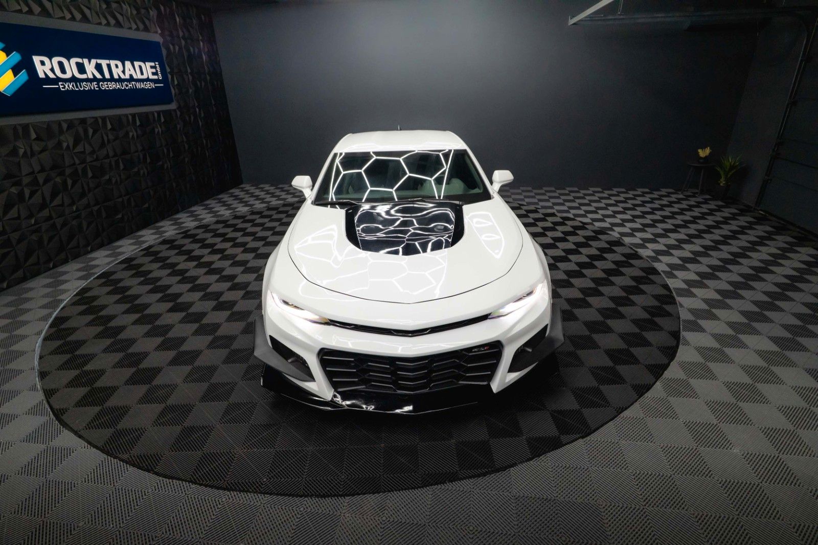 Fahrzeugabbildung Chevrolet Camaro 2.0 Turbo Coupe ZL1 Package *CarPlay*LED*