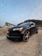 Audi Q7 4l Breitbau v12 - Audi: V12
