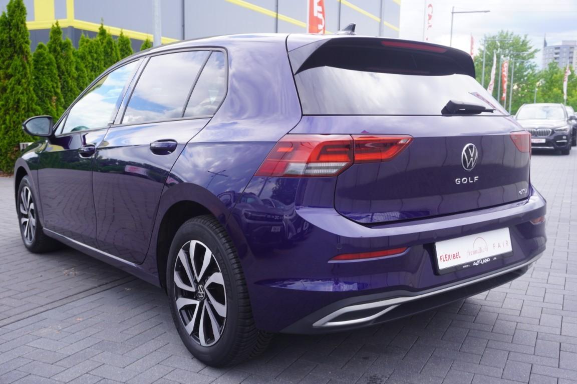 Volkswagen Golf VIII 1.5 eTSI DSG Active LED Standheizung, миниатюра 3