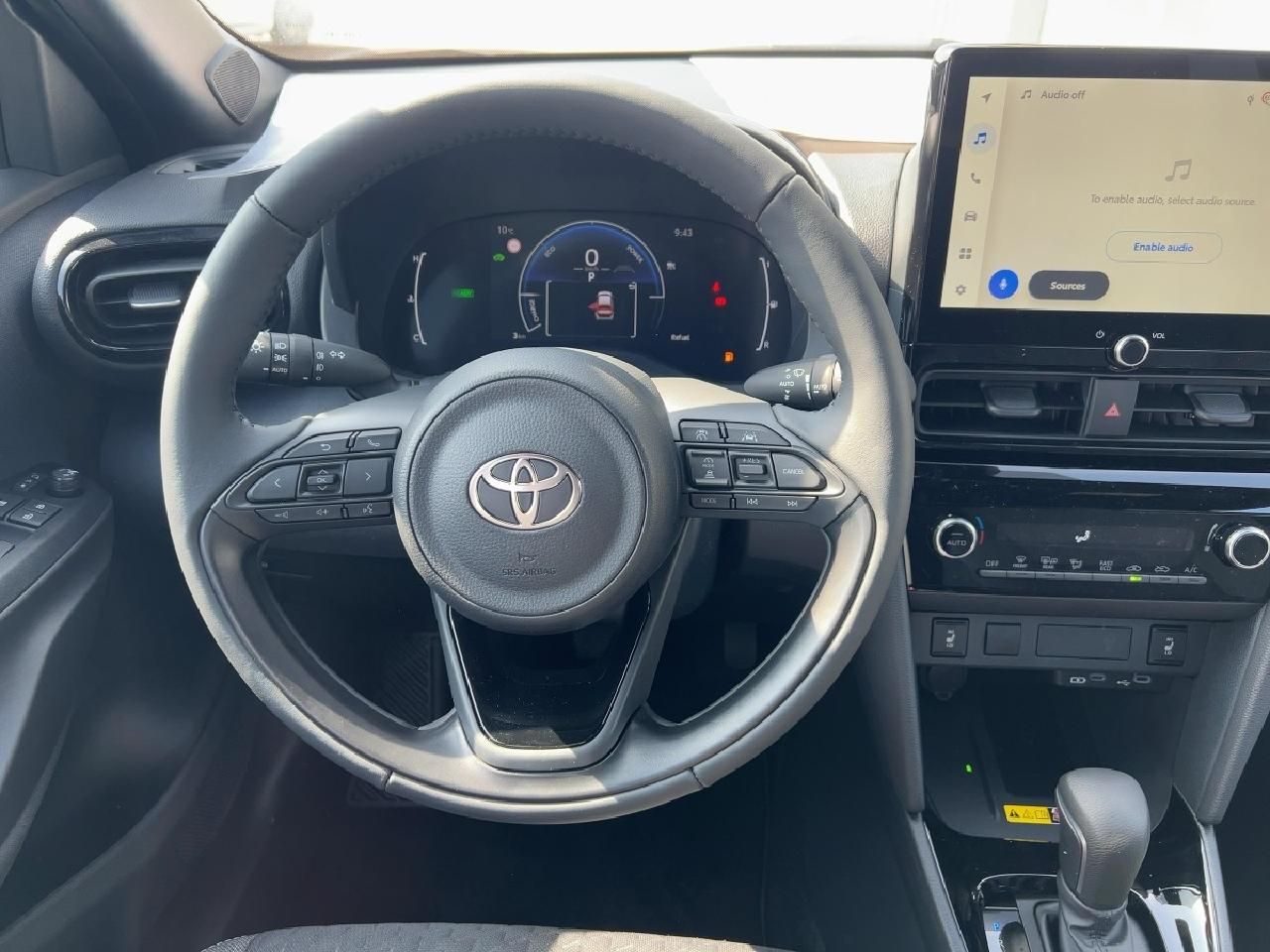 Fahrzeugabbildung Toyota Yaris Cross Hyb. Teamp.+Safety-Pak.+Winter-Pak.