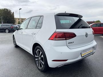Volkswagen Golf - 8
