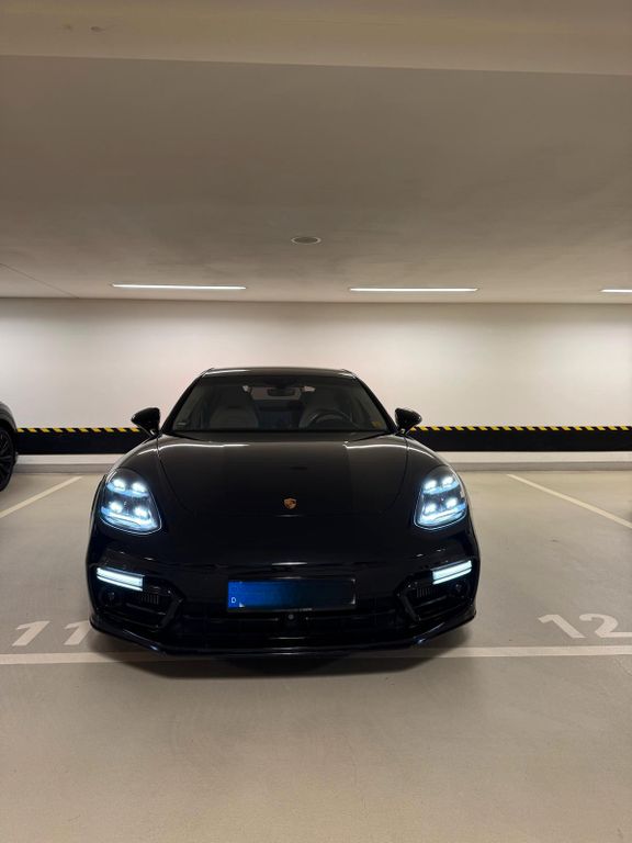 Image of Porsche Panamera