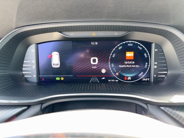 Octavia Combi 2.0TDI RS 4x4 AHK+RFK+HUD+MATRIX