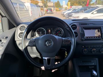 Volkswagen Tiguan - 9