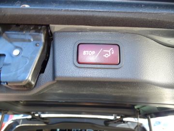 Mercedes V 220 - 9