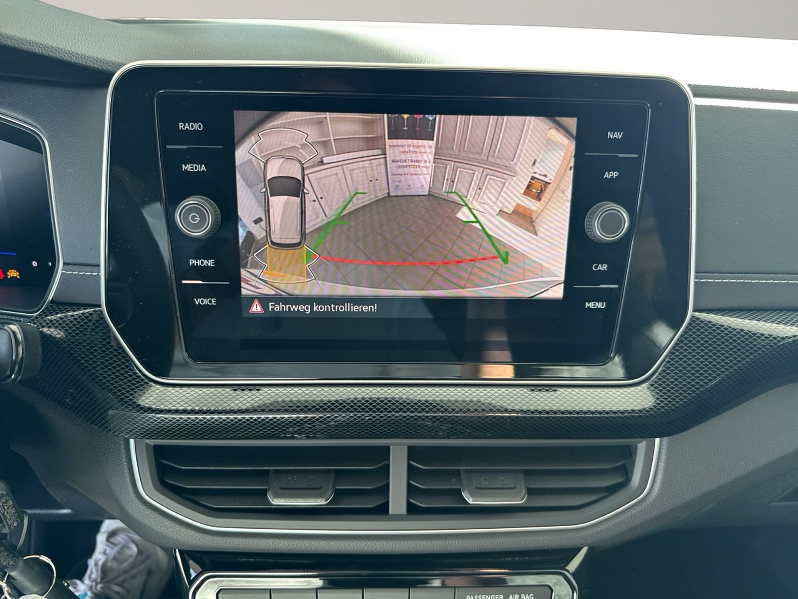 T-Cross R-Line 1.0 TSI, BlackStyle, RearView, Ma