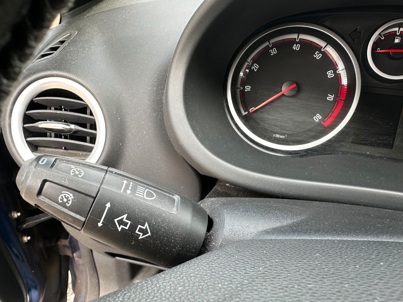 Fahrzeugabbildung Opel Corsa D Innovation Autom. / Klima / Alu