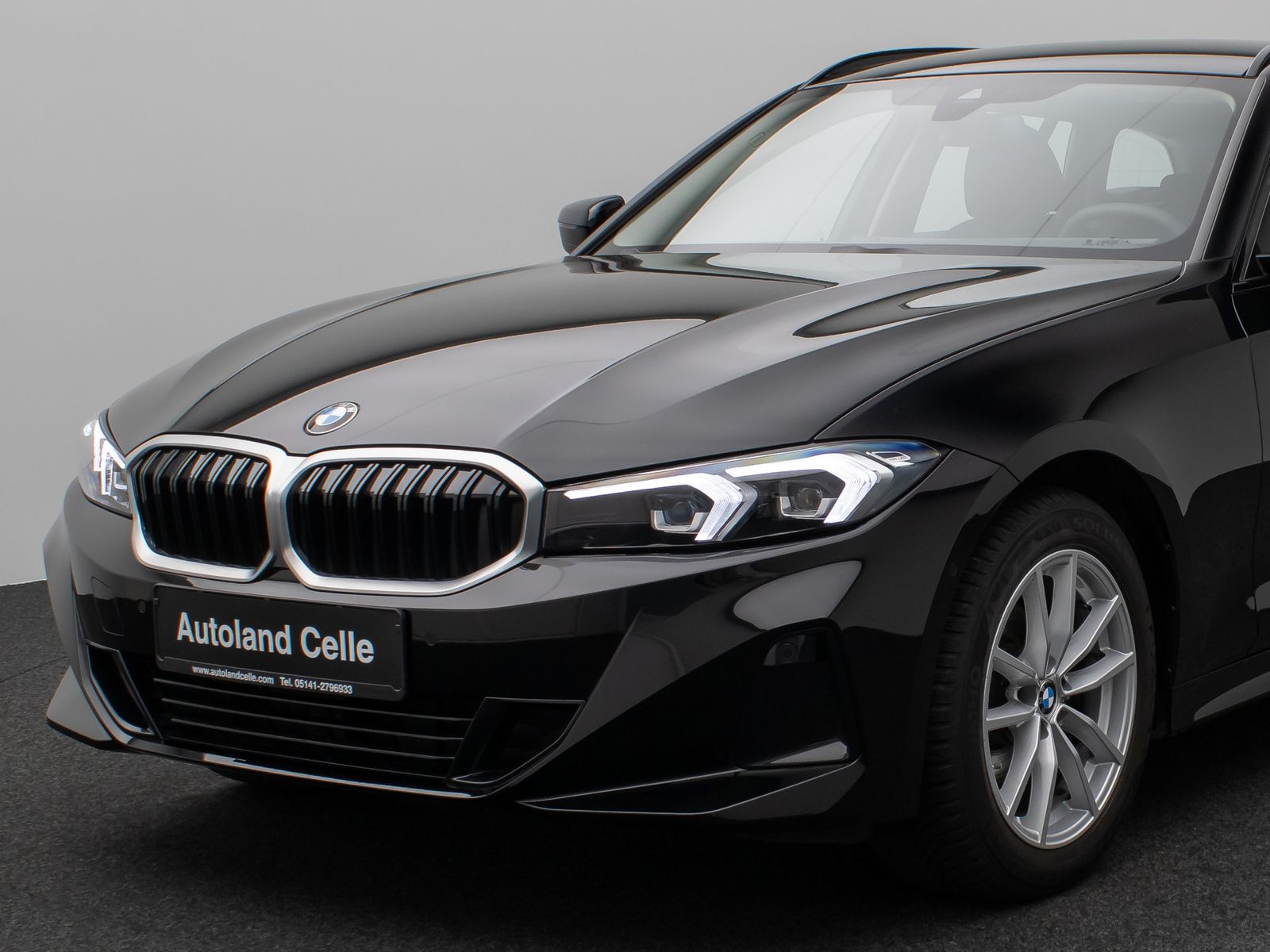 Fahrzeugabbildung BMW 318i Kamera DAB Widscreen Sportlenkrad Alarm