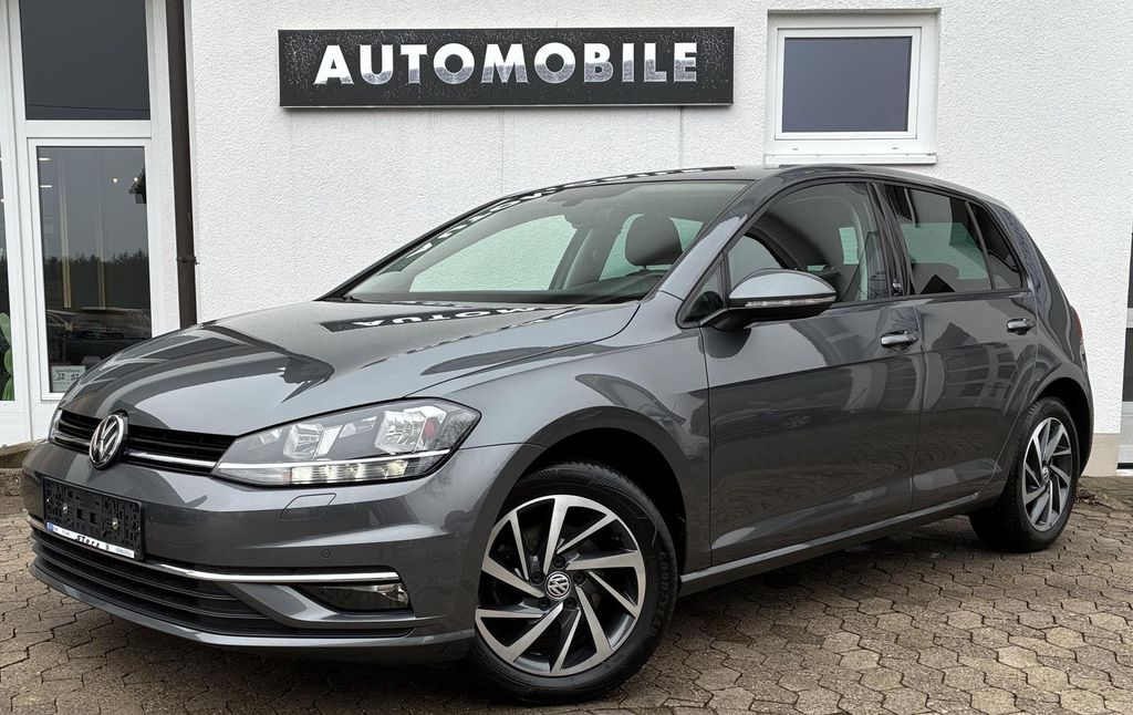 Image of Volkswagen Golf