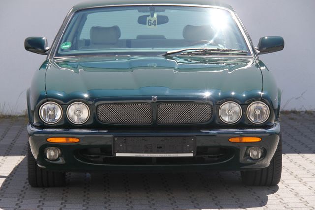 Jaguar Top gepflegter XJR mit 2 Jahre Garantie