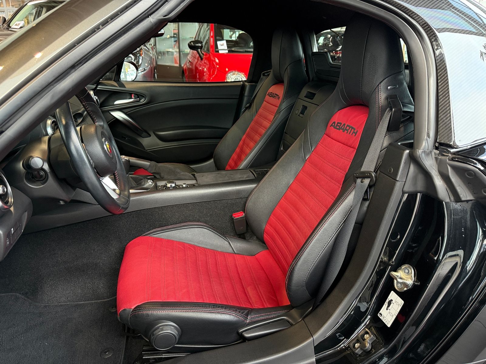 Fahrzeugabbildung Abarth 124 Spider 1.4 MultiAir Turbo Turis. BOSE