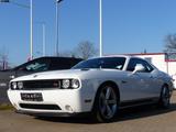 Dodge Challenger R/T 5.7 l HEMI V8 - Rotes Leder - - weiße Dodge Challenger