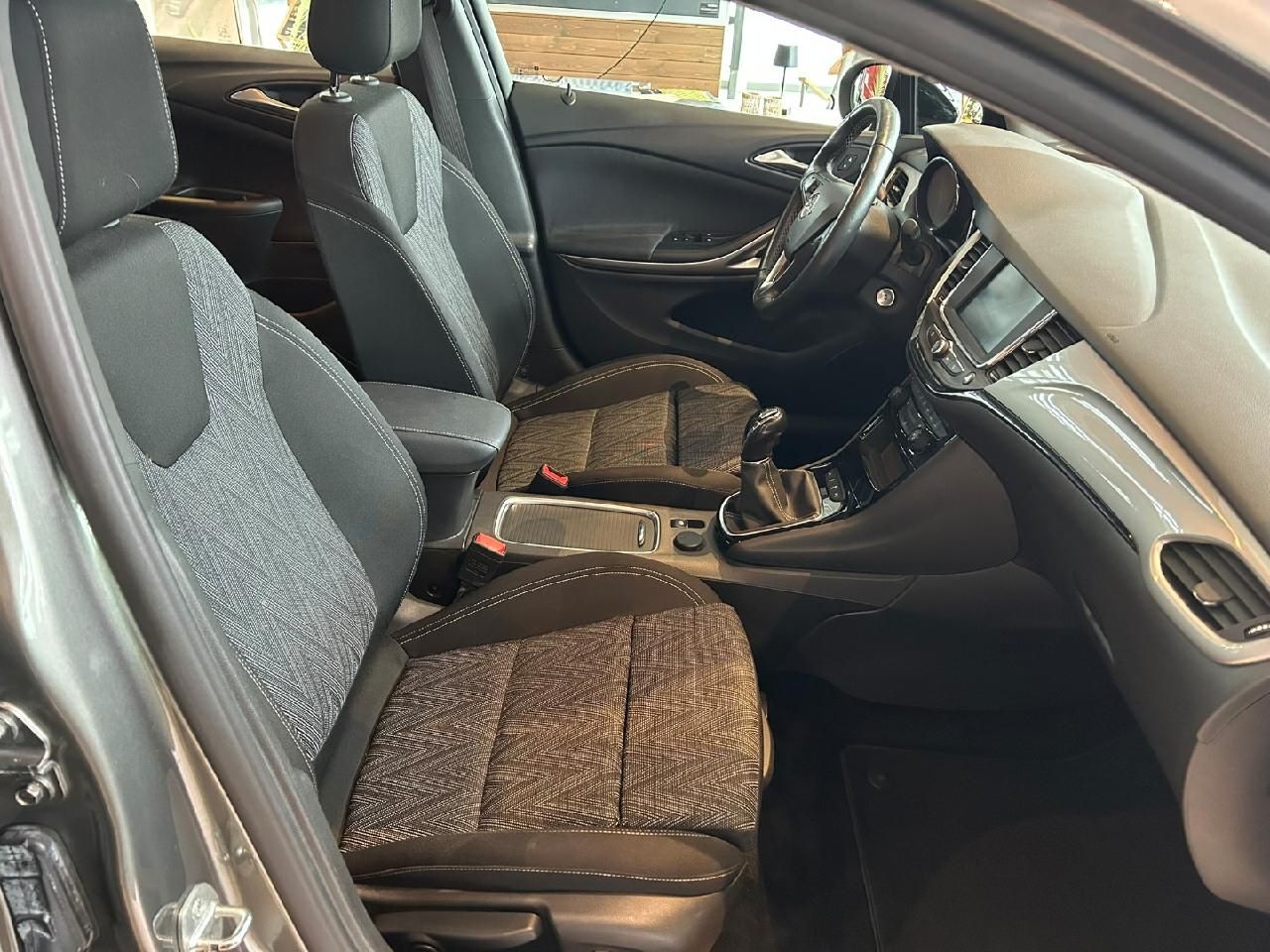 Fahrzeugabbildung Opel Astra K Sports Tourer Opel 2020 Start/Stop