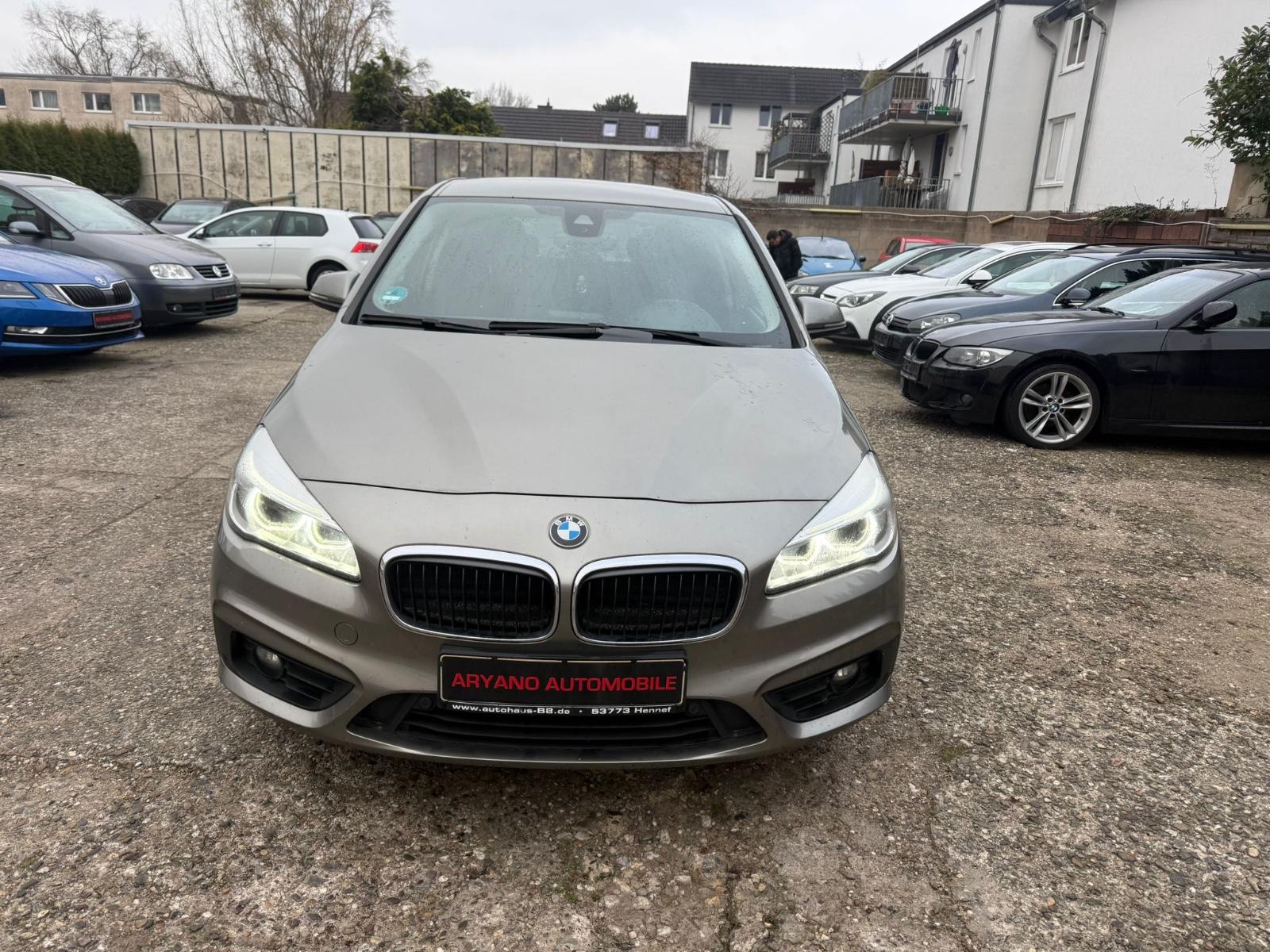 BMW 216 2 Active Tourer*Advantage*Klimaau*Navi*EU6