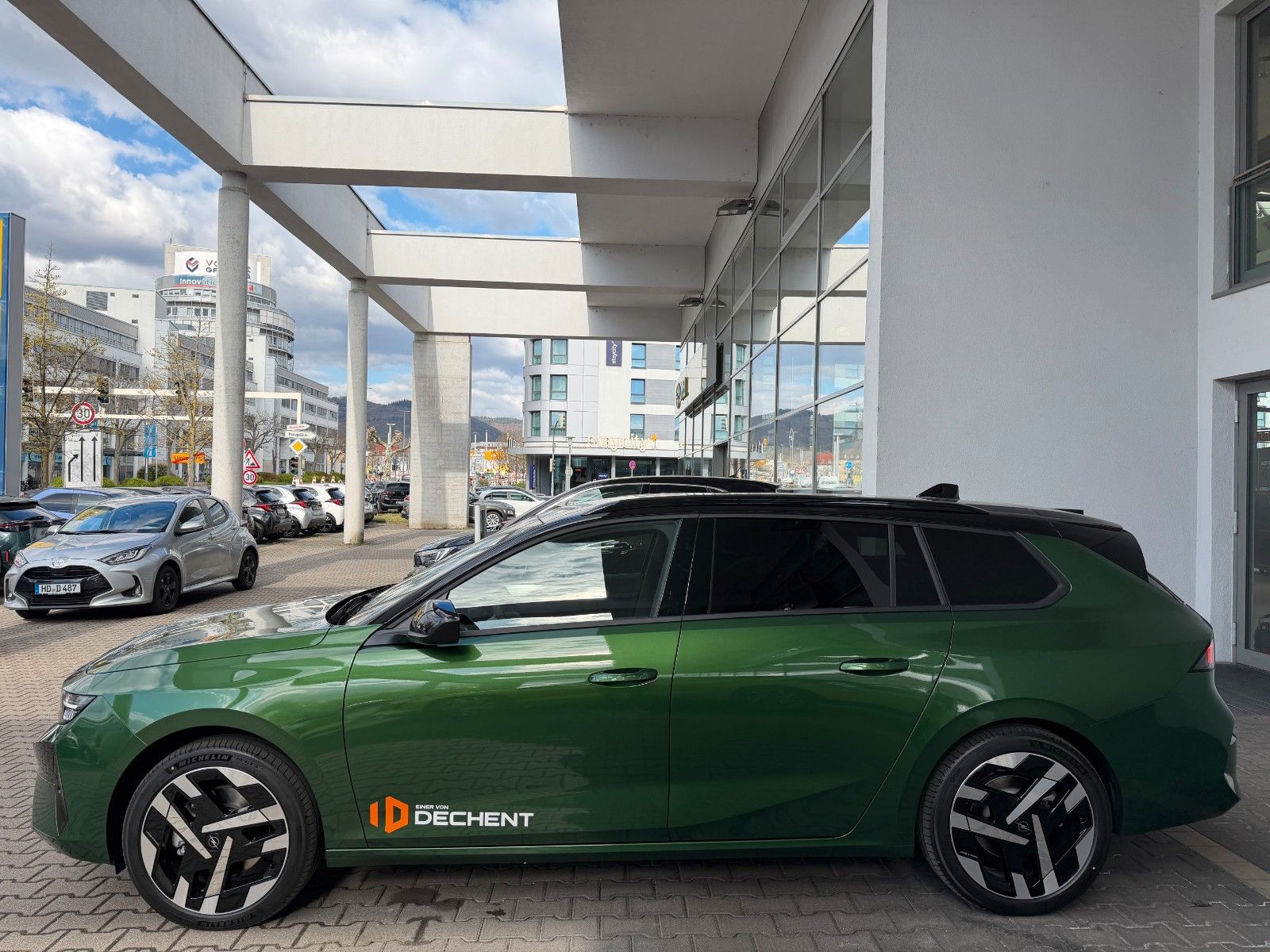 Fahrzeugabbildung Opel Astra L ST Facelift Electric Ultimate 55kWh!