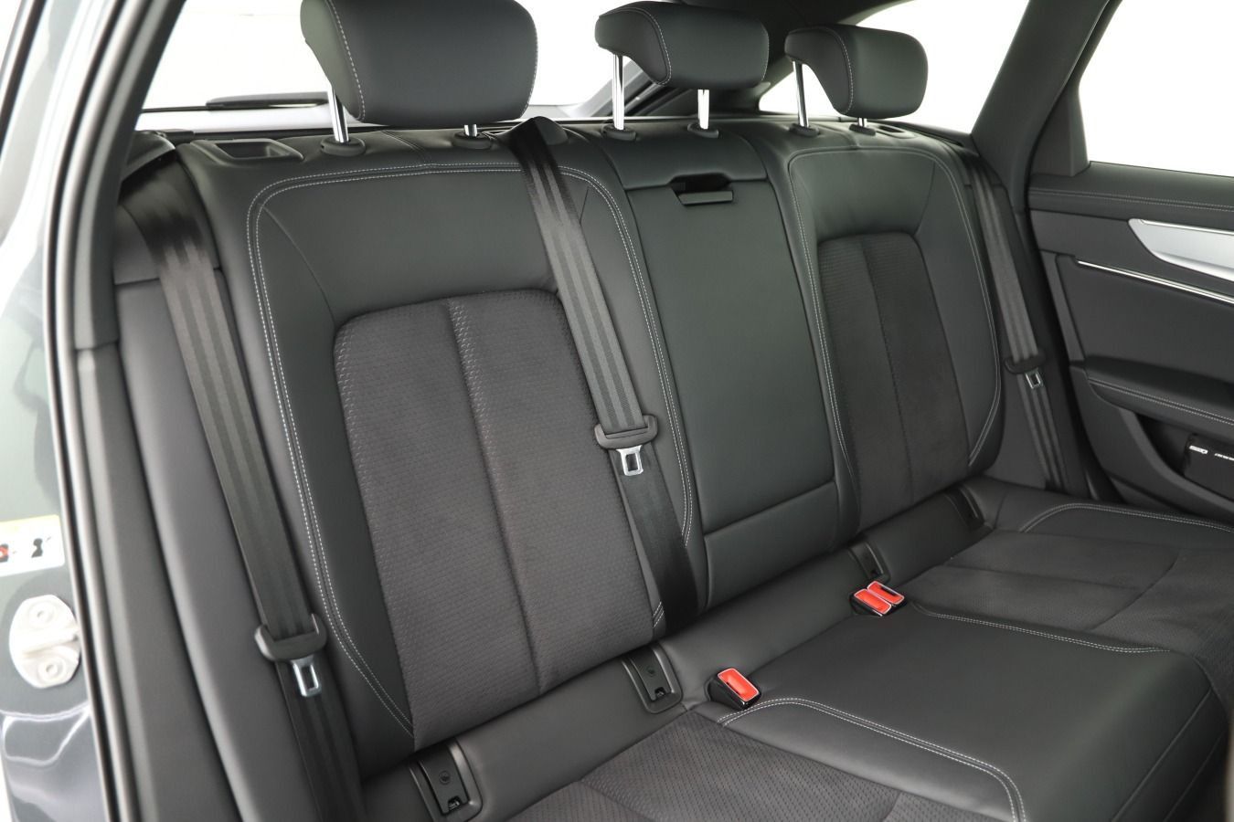 Audi A6 Avant 55 TFSI e Q S tronic S line Matrix ACC foto 5