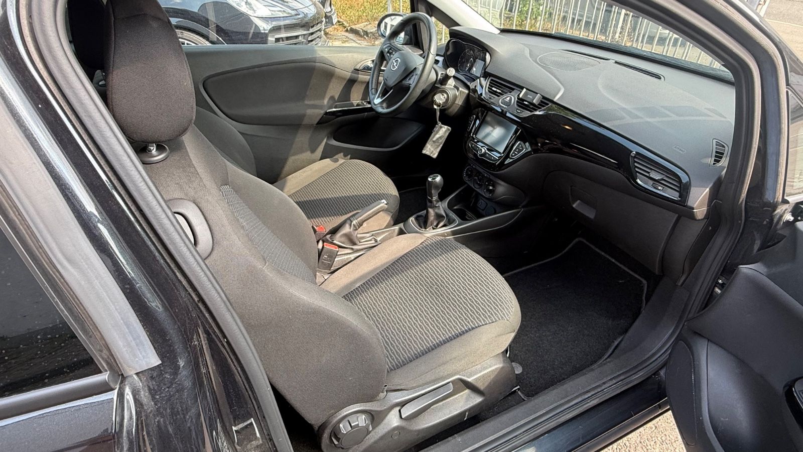 Fahrzeugabbildung Opel Corsa E Drive
