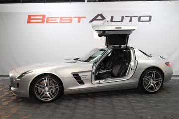 صورة 9 لـ 2010 Mercedes-BENZ SLS AMG