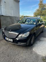 Mercedes-Benz E 220 CDI BlueEFFICIENCY ELEGANCE ELEGANCE - Mercedes-Benz E 220: Cdi Elegance