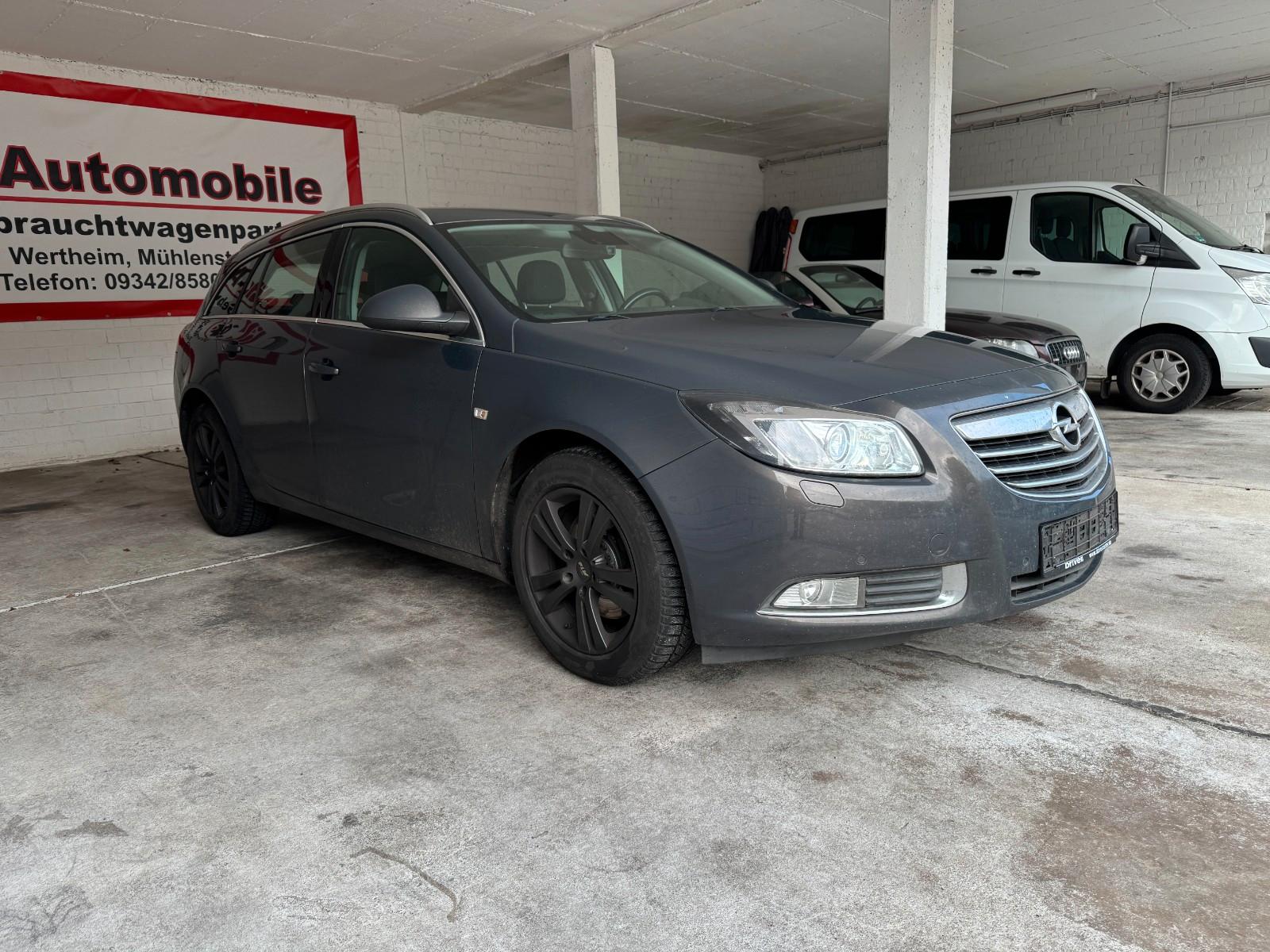 Opel Insignia A Sports Tourer Edition 4x4 TüV NEU