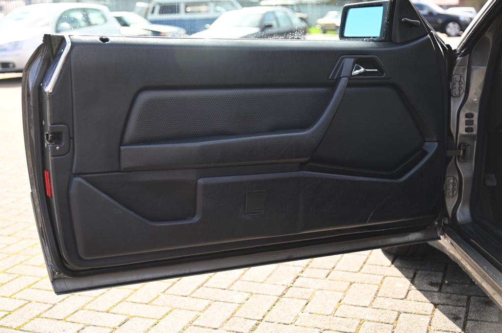 Mercedes-Benz CE 300