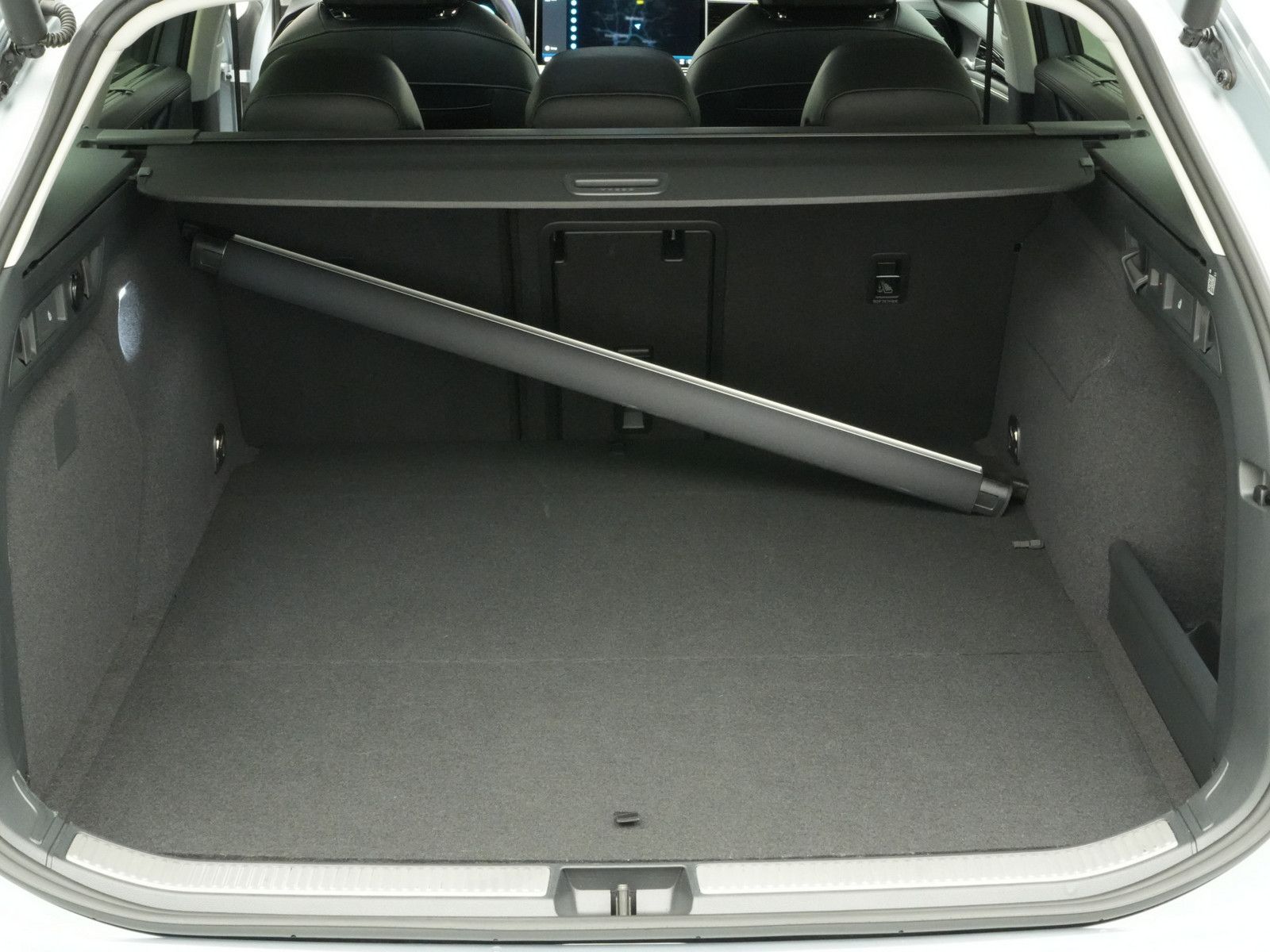 Volkswagen Passat - Bild 17