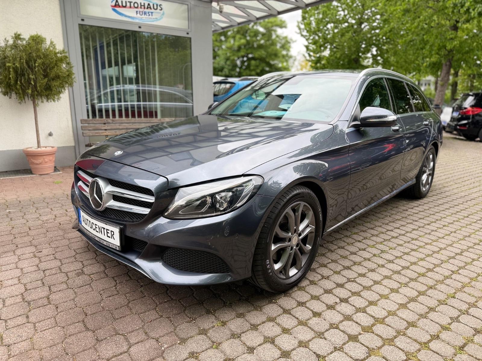 Mercedes-Benz C 220  T-Modell Avantg.Autom.Leder.Navi.Xenon