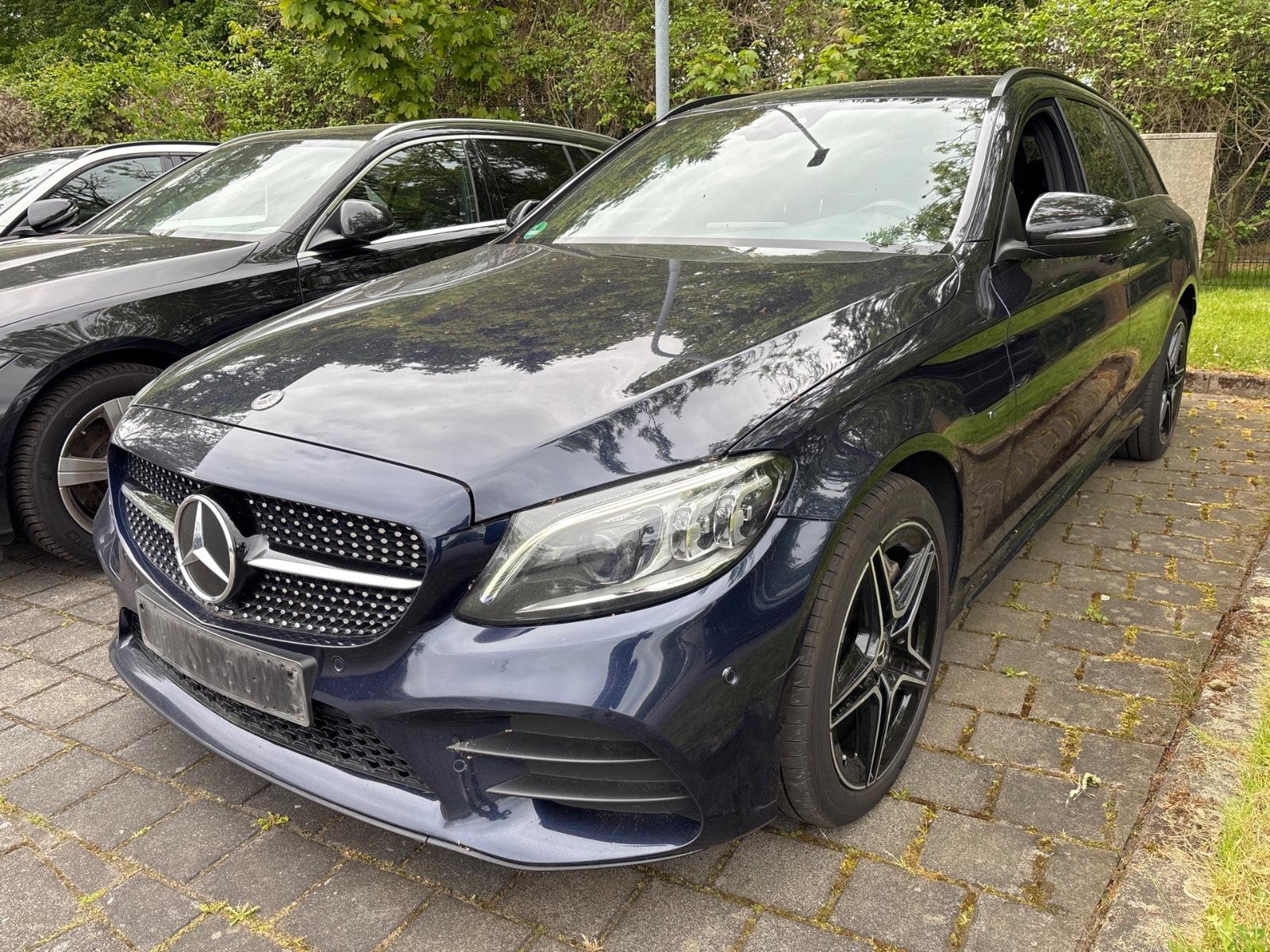 Mercedes-Benz C 300de T AMG Widescreen Night AHK