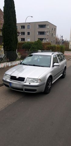 Skoda Octavia 1.9 tour  mit tuv 2026