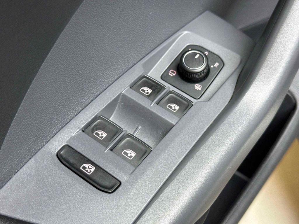 Volkswagen T-Cross United 1.5 Autom. ACC CarPlay Scheckheft, миниатюра 15