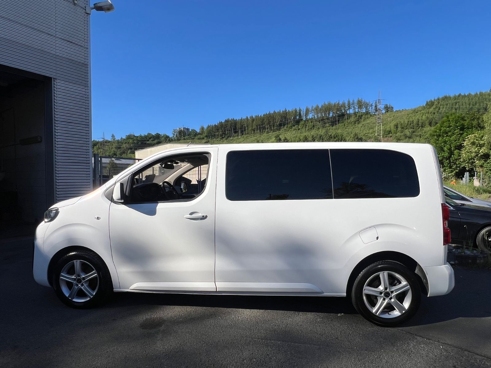 Fahrzeugabbildung Peugeot Traveller Active * 1.HAND *