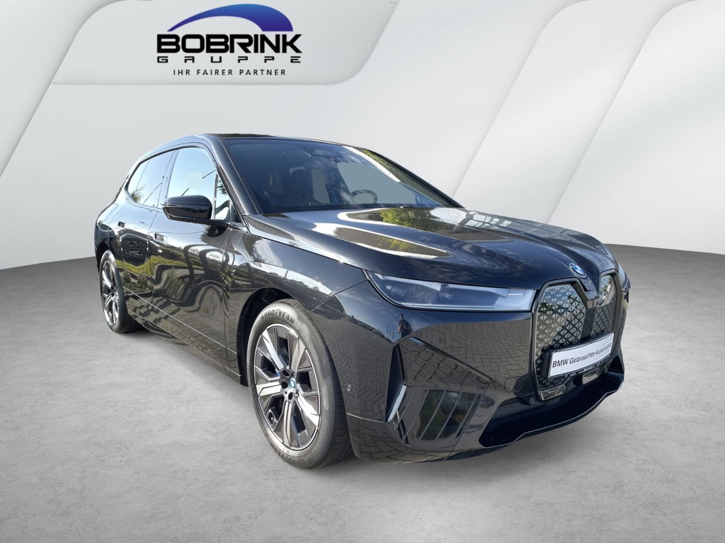 BMW iX xDrive40 Elektro Sport AHK Navi ParkAss. Shz foto 2