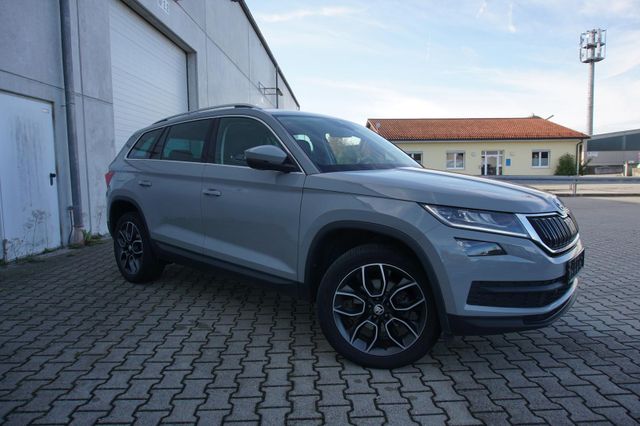 Skoda Kodiaq 1.5TSI DSG AHK Pano Navi ACC Kamera 1.Hd