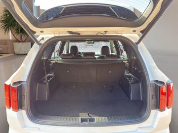 Kia Sorento 2.2D Platinum AWD DCT8 Glasdach 7 Sitzer